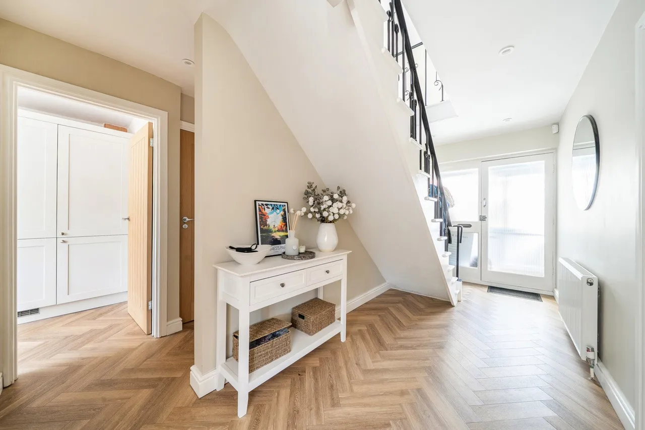 Warwick Close, BR6, photo 12
