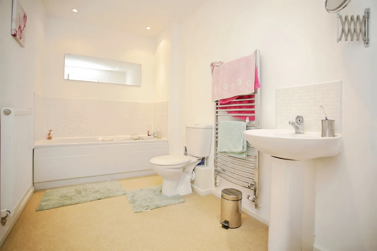 Tee Tong Road, Long Lawford, CV23, photo 7