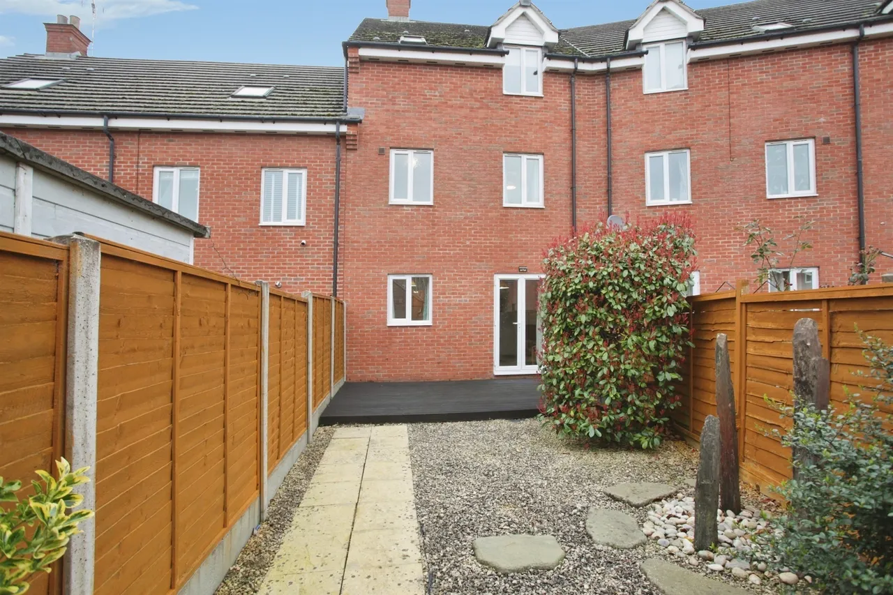 Tee Tong Road, Long Lawford, CV23, photo 16