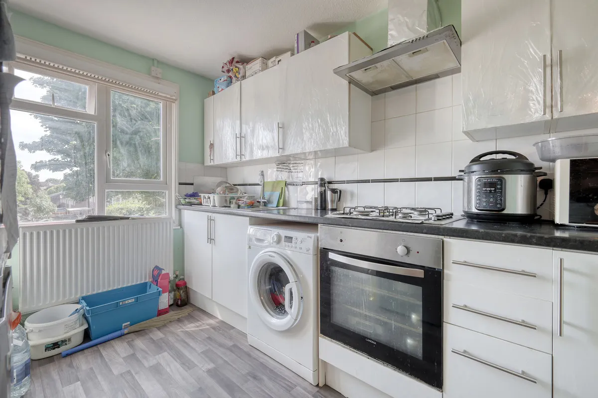 Sevenoaks Close, Romford, Harold Hill, RM3 7EF, photo 10