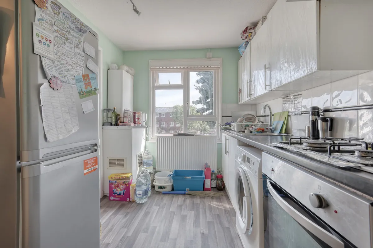 Sevenoaks Close, Romford, Harold Hill, RM3 7EF, photo 13