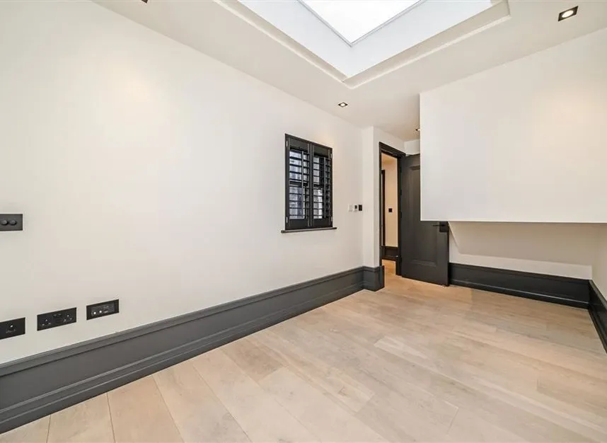 King Street, Fitzrovia & Covent Garden, WC2E, photo 5