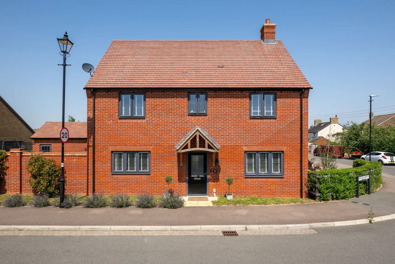 4 bed house for sale, Haycock Gardens, Clifton, SG17