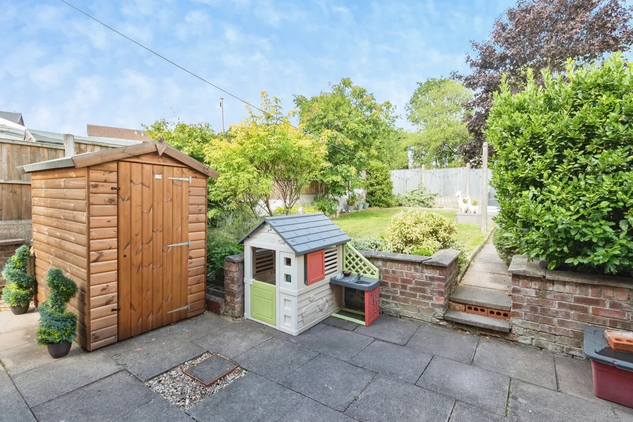 Wenlock Close, Newcastle, Staffordshire, ST5, photo 19
