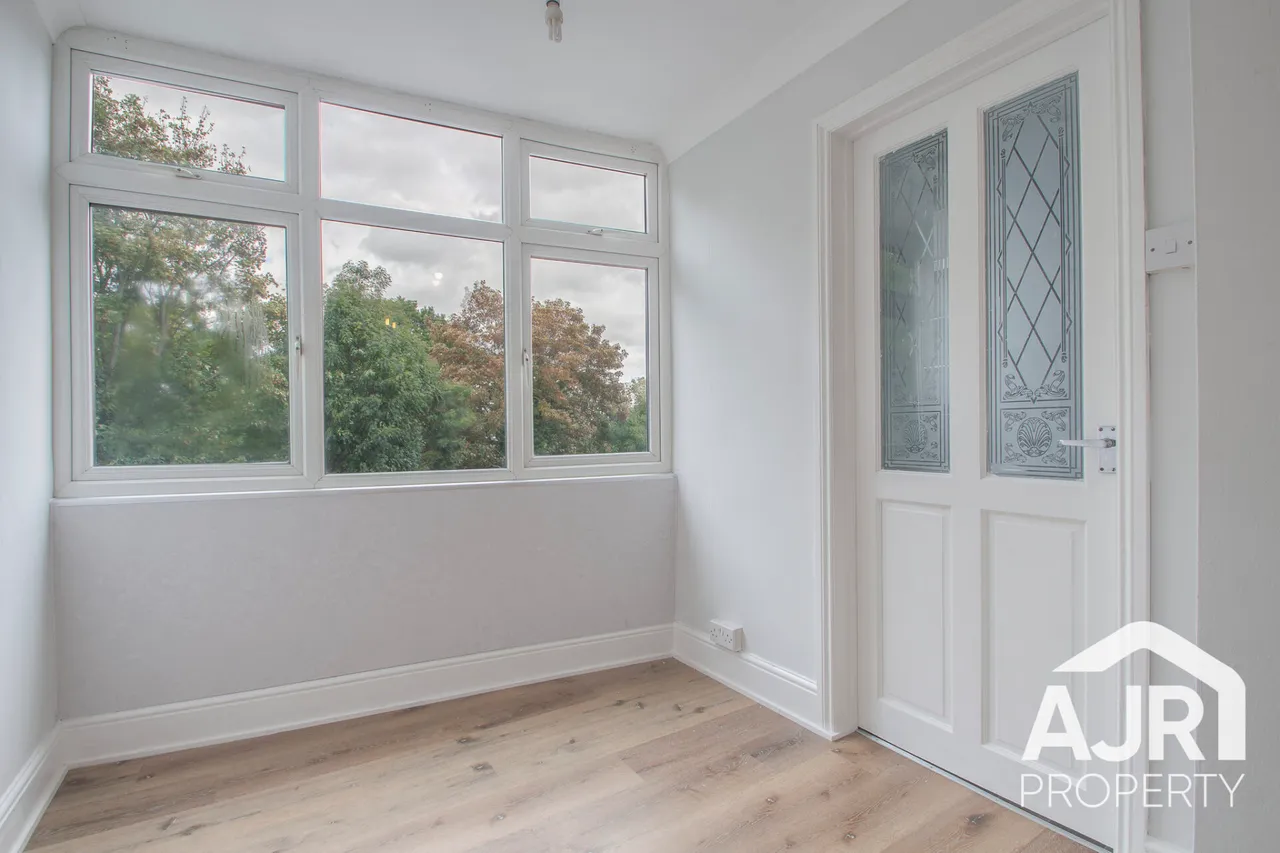 Lingfield Crescent, London, SE9, photo 6