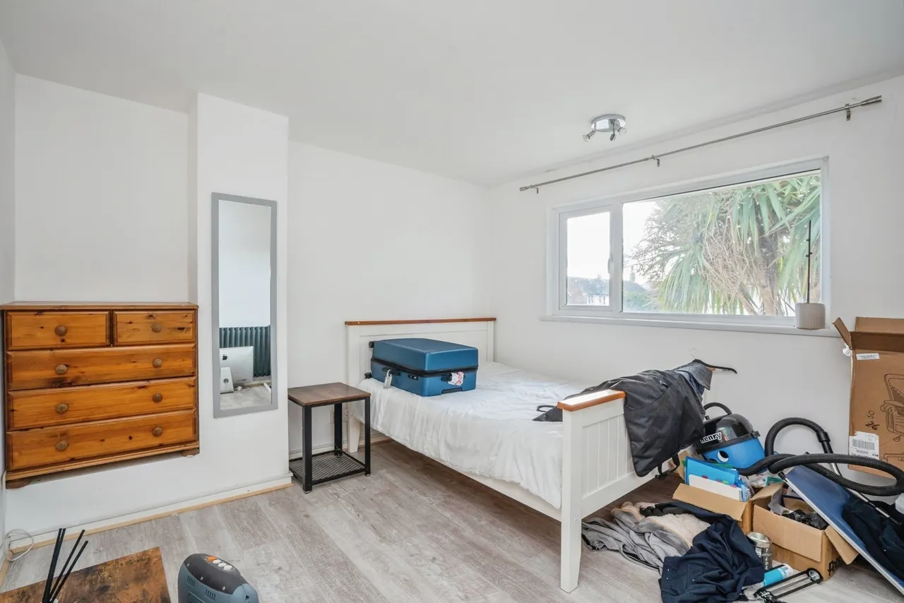 Tudor Close, Gosport, PO13, photo 13
