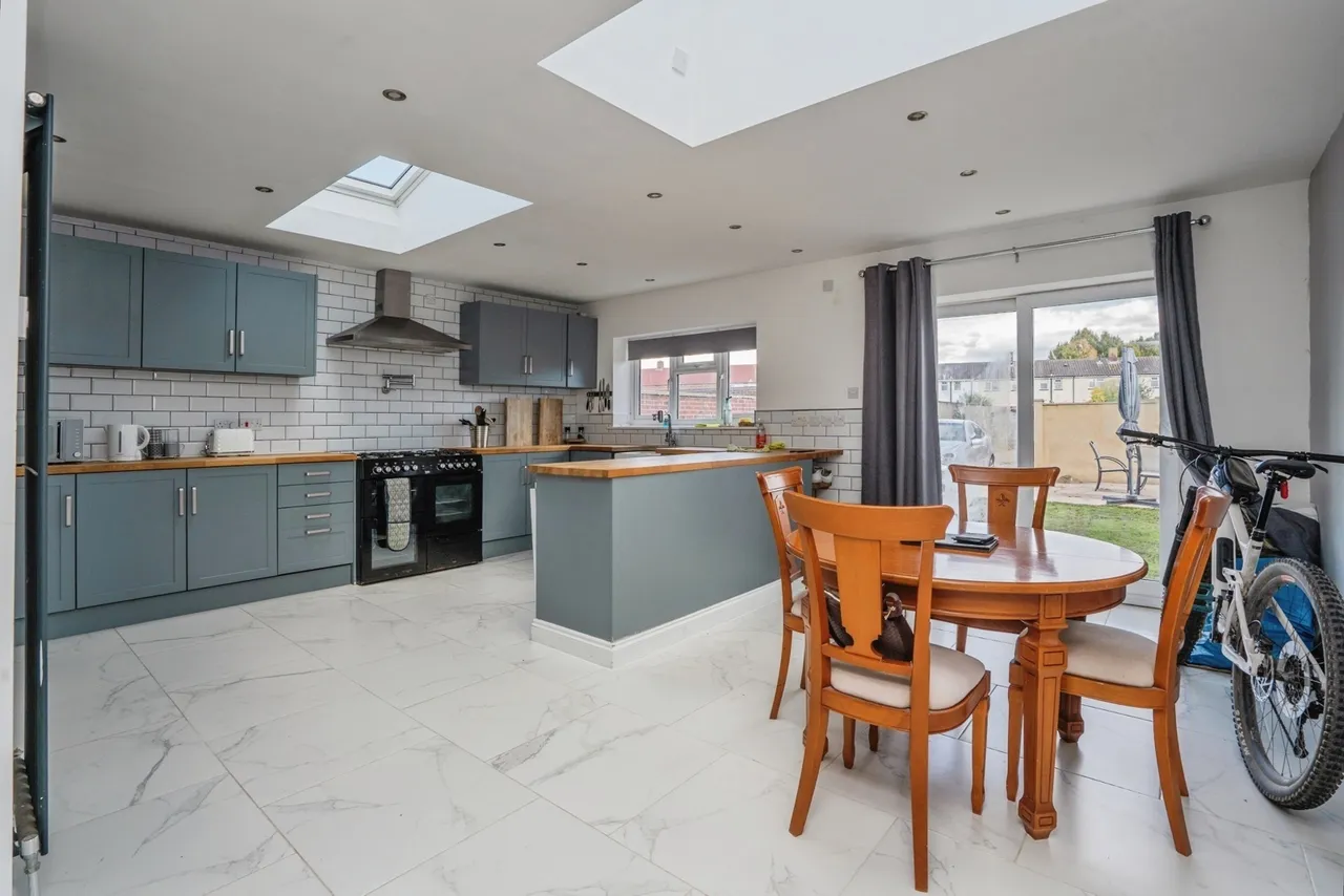 Tudor Close, Gosport, PO13, photo 2