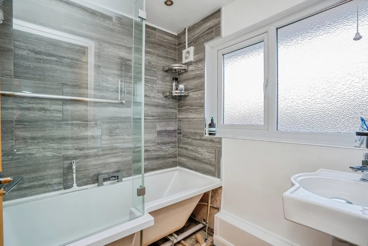 Tudor Close, Gosport, PO13, photo 8