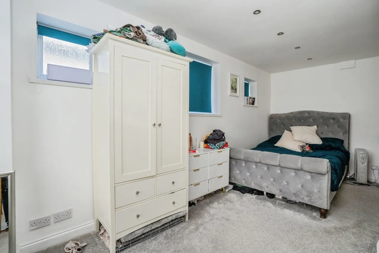 Tudor Close, Gosport, PO13, photo 12