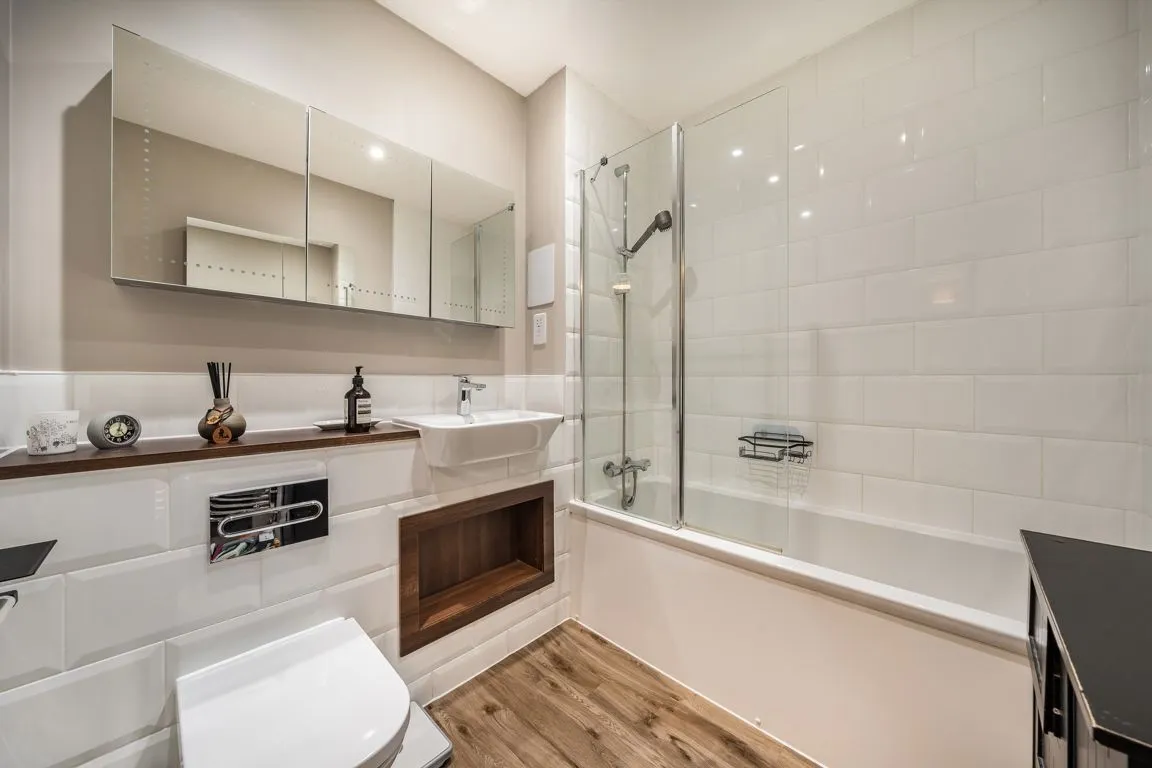 Osiers Road, SW18, photo 4