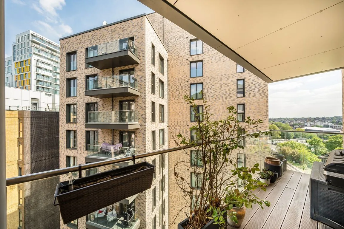 Osiers Road, SW18, photo 7