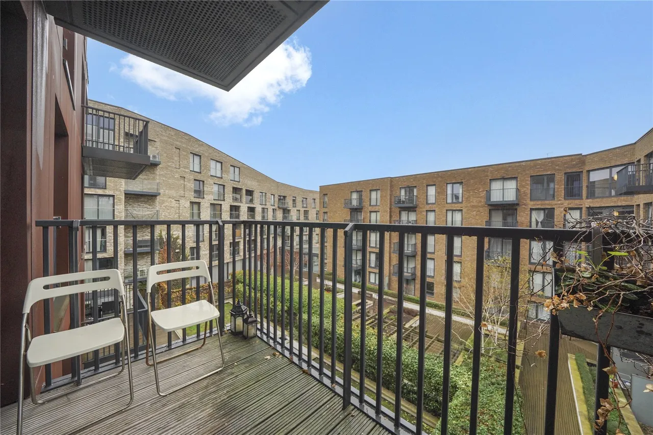 Whiting Way, London, SE16, photo 5