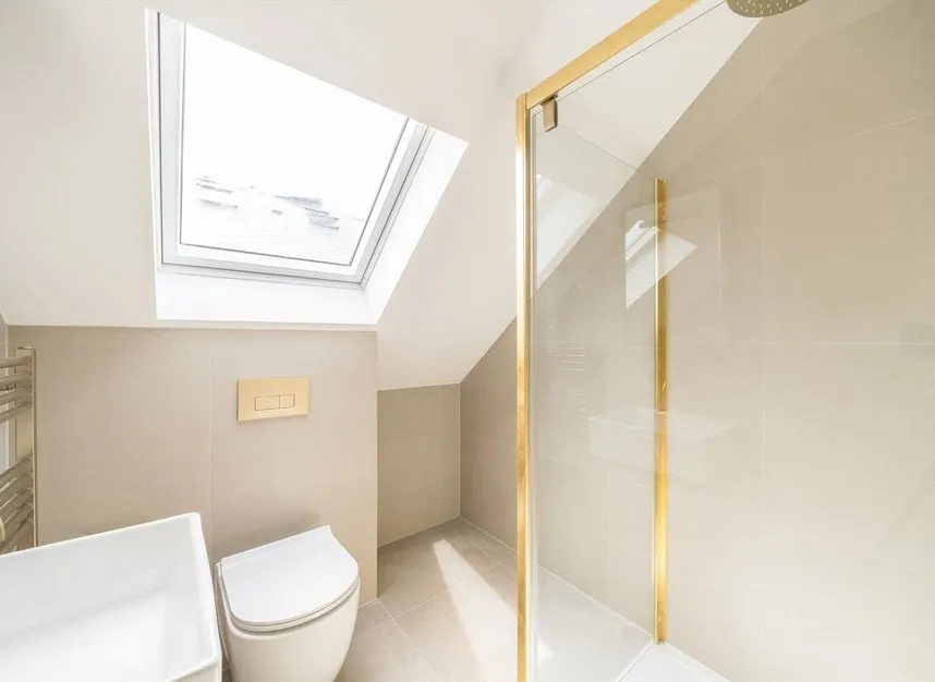 Pitt Crescent, Durnsford Court, SW19, photo 7