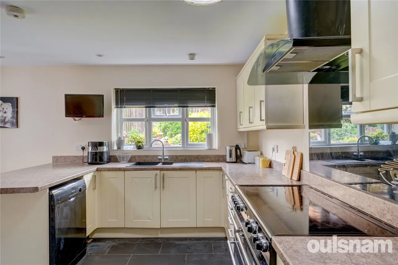 Dugard Way, Droitwich, Worcestershire, WR9 8UX, photo 14