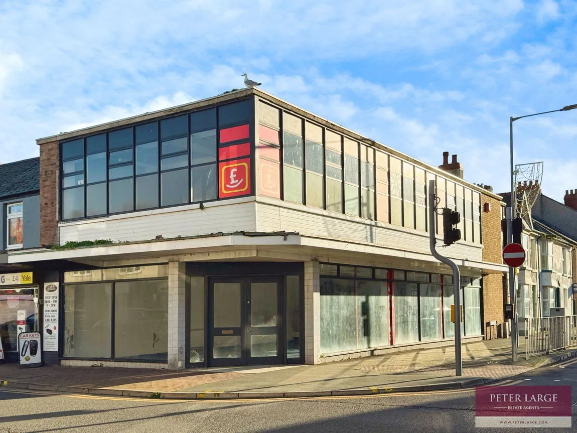 Wellington Road, Rhyl, Denbighshire, LL18 1BD, photo 6