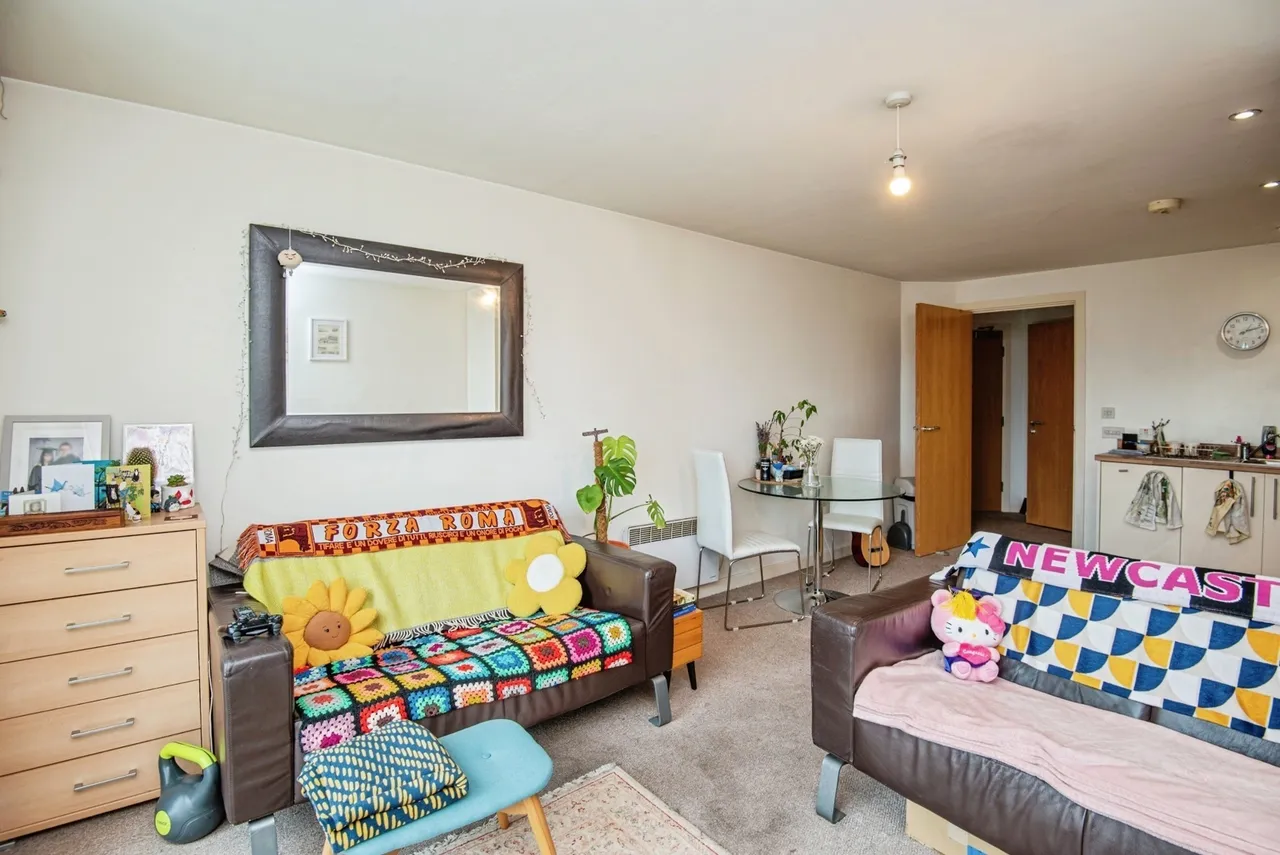 Penistone Road, Sheffield, South Yorkshire, S6, photo 5