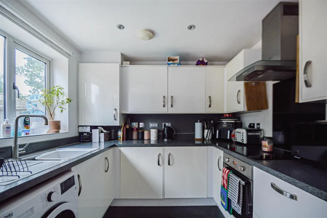 Tudor Close, Haverhill, CB9, photo 4