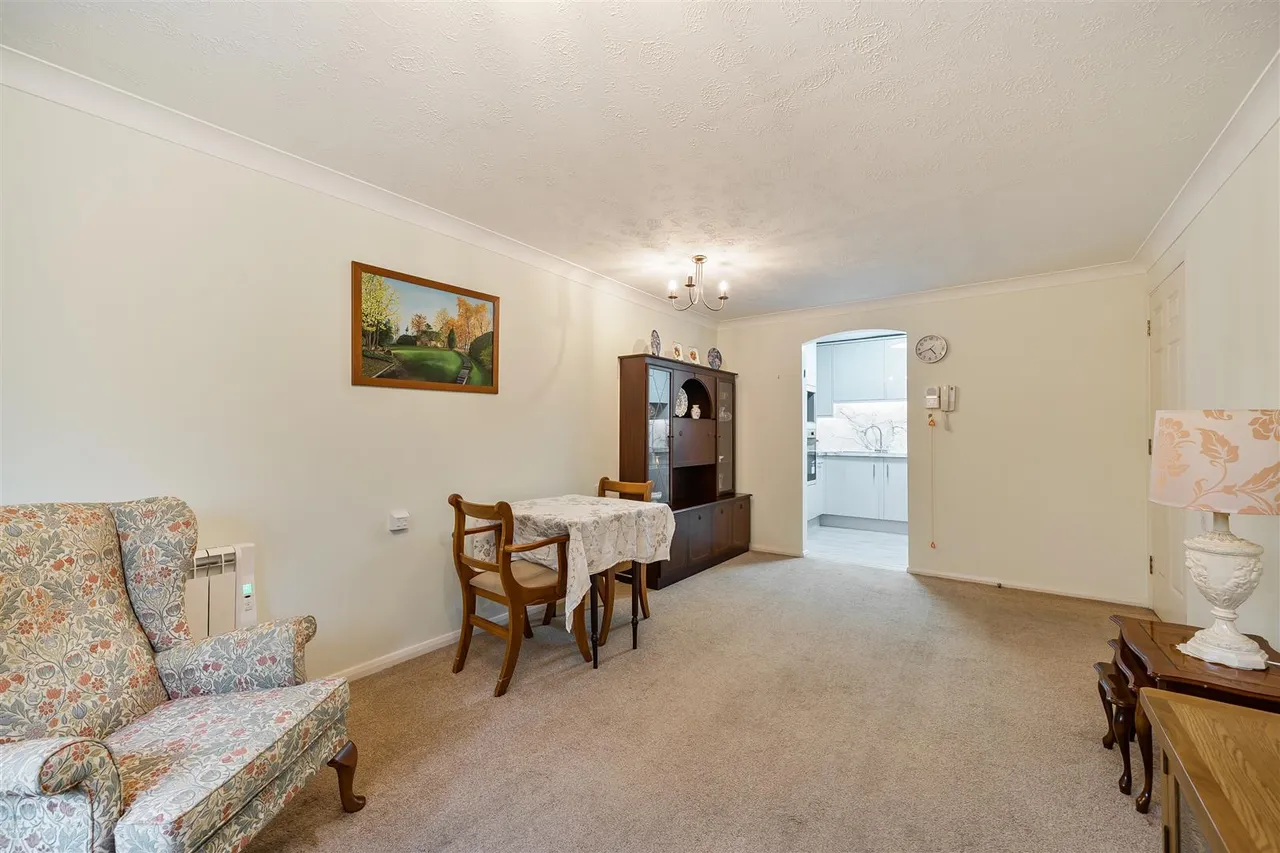 Furzehill Road, Borehamwood, WD6, photo 5