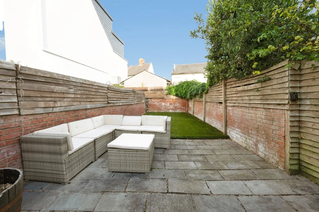 Artillery Terrace, Guildford, GU1, photo 13
