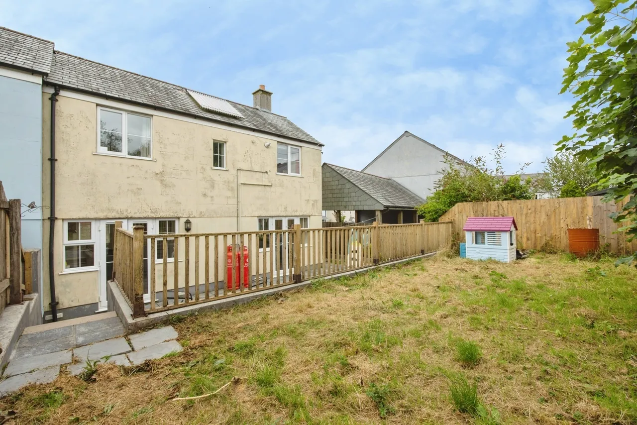 St. Michaels Way, Roche, PL26, photo 17
