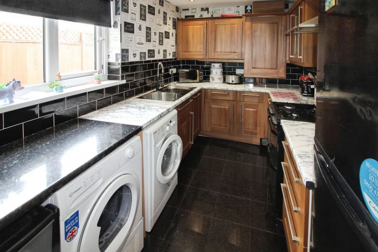 Yarborough Road, Grimsby, DN34, photo 15
