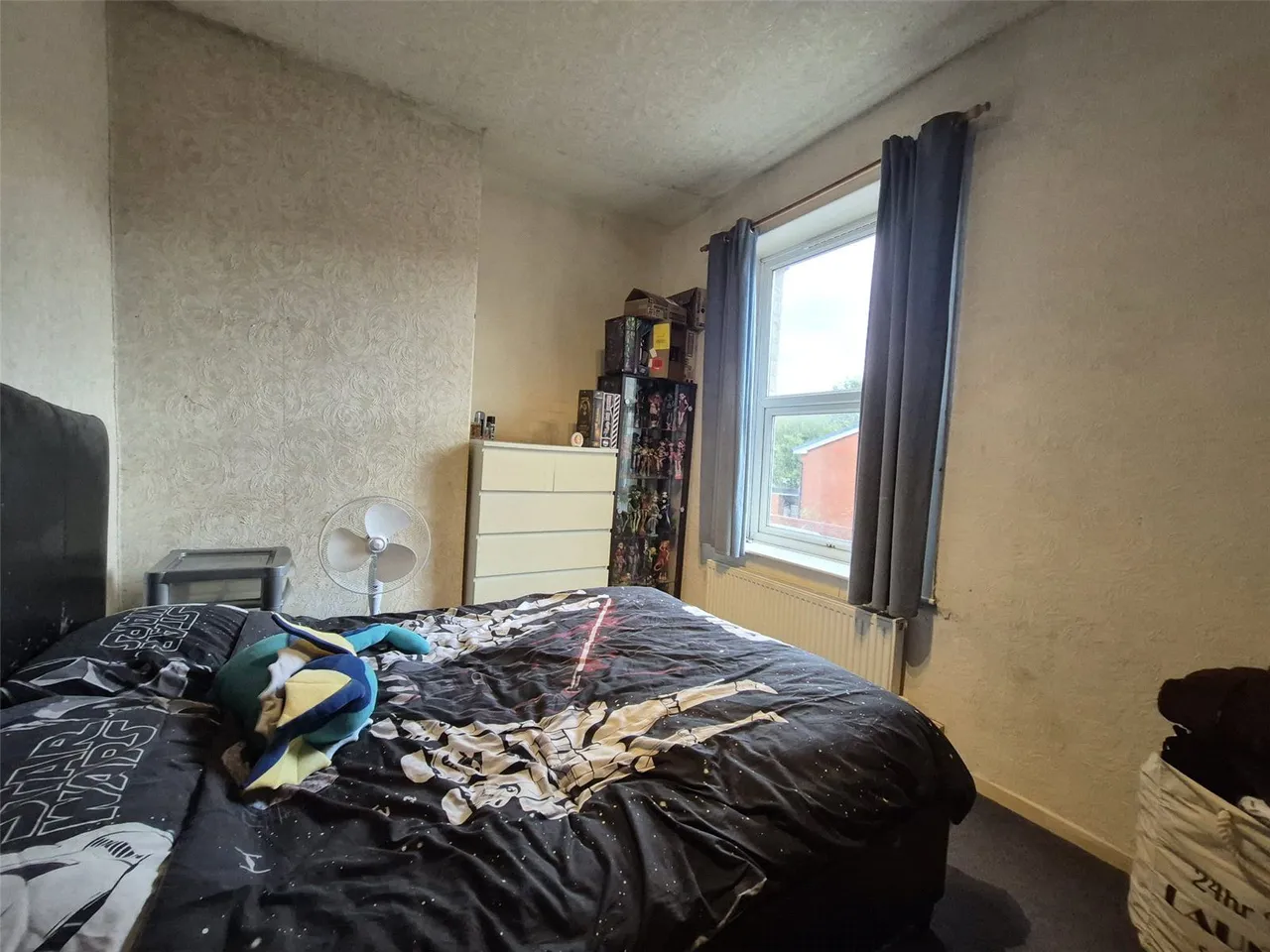 Oak Street, Shaw, OL2, photo 5