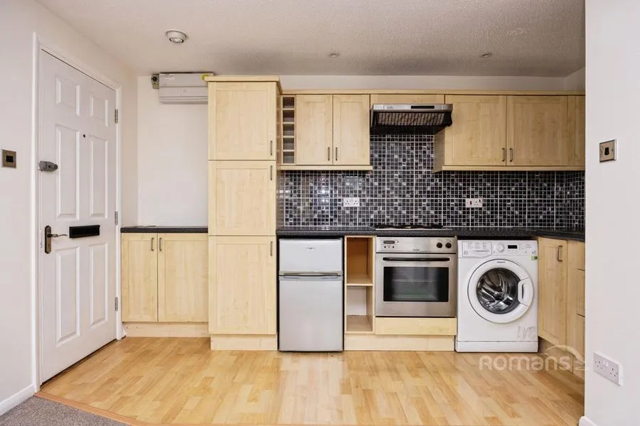 Swan Way, Church Crookham, GU51, photo 4