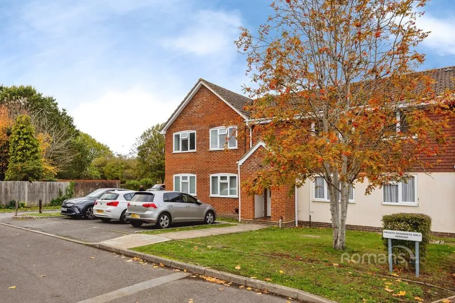Swan Way, Church Crookham, GU51, photo 12