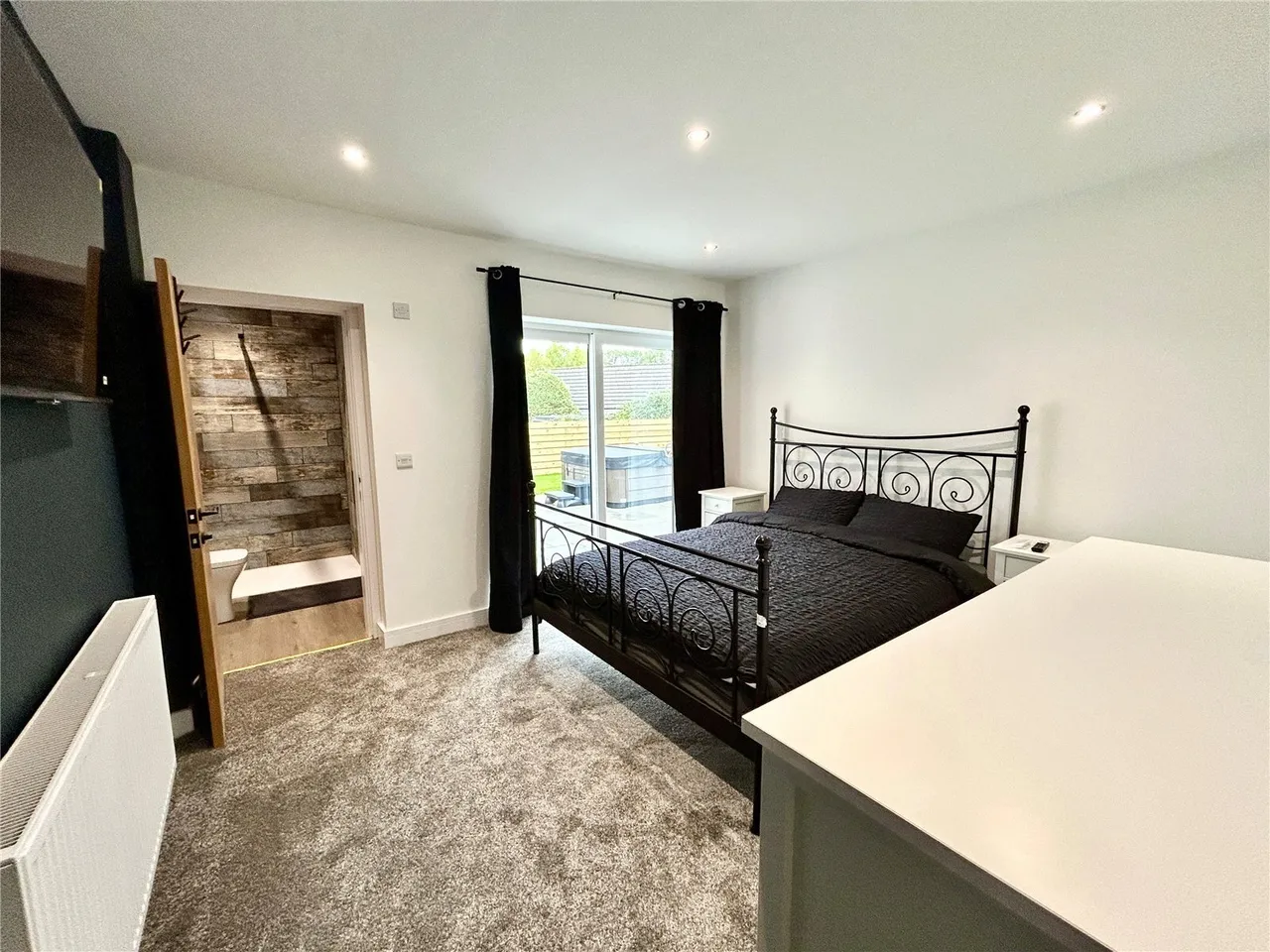 Red Wharf Bay, LL75, photo 22