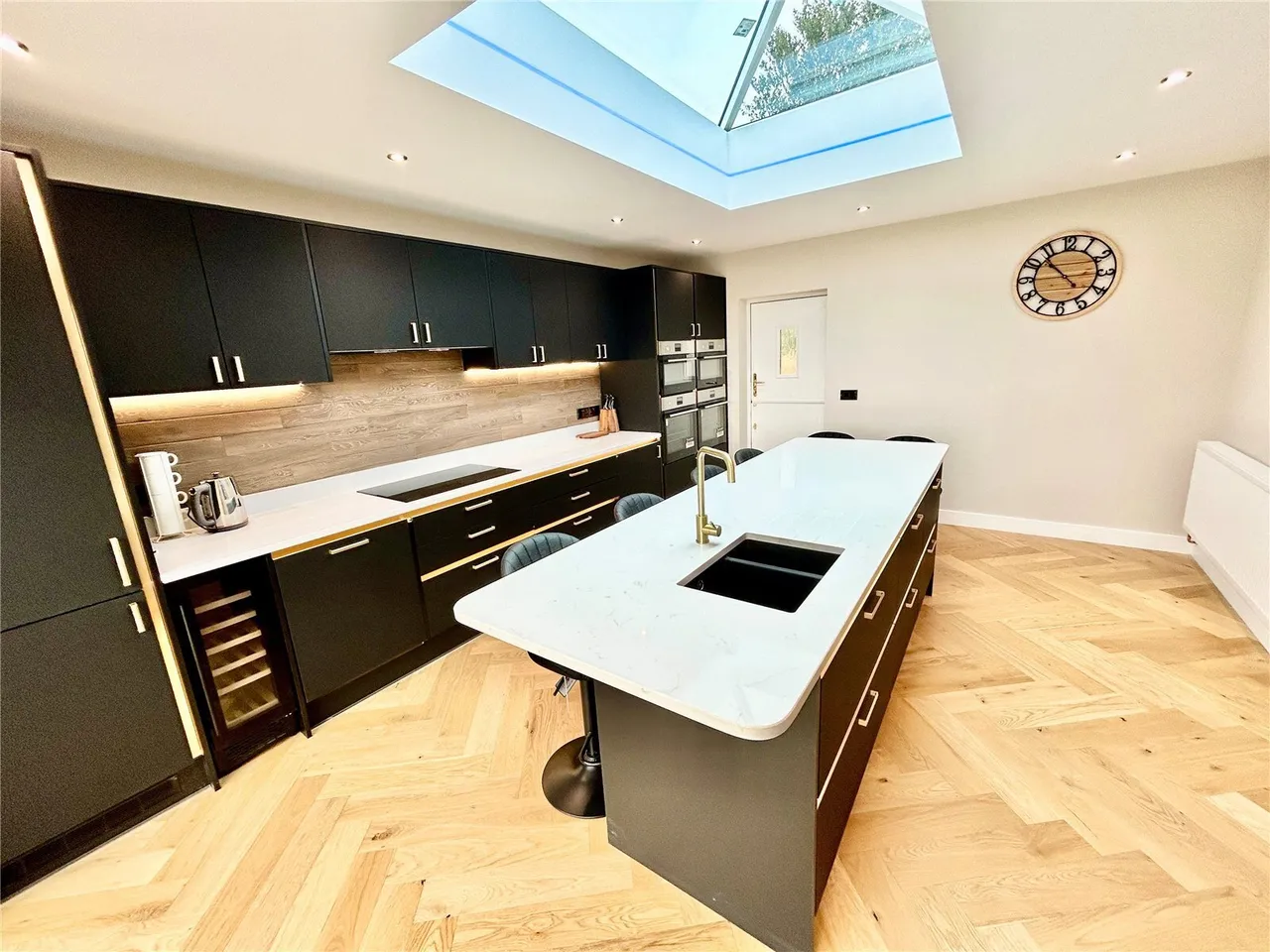Red Wharf Bay, LL75, photo 4