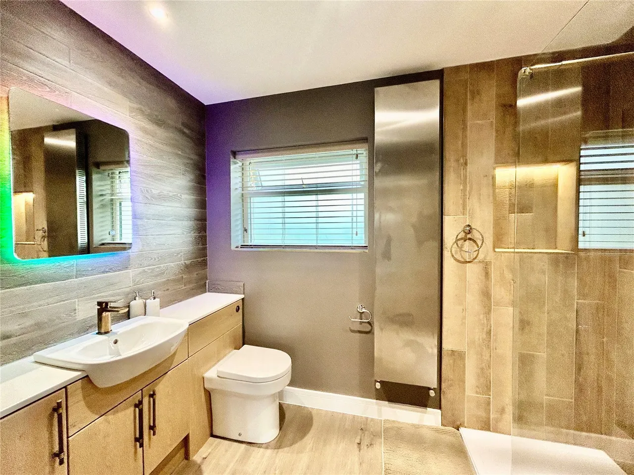Red Wharf Bay, LL75, photo 5