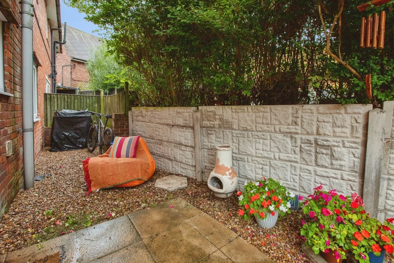 South Avenue, Rainworth, NG21, photo 20