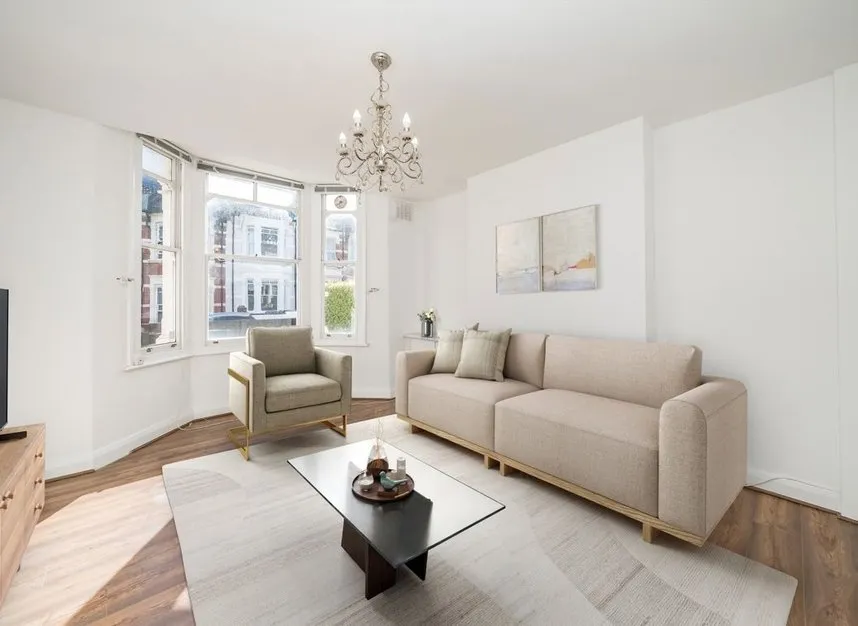 Sellons Avenue, Harlesden, NW10, photo 2