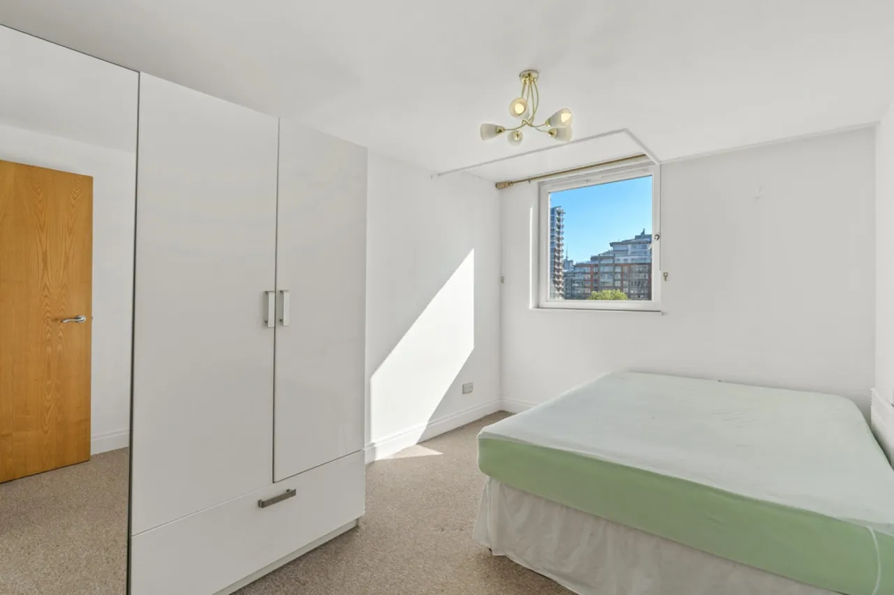 Smugglers Way, Wandsworth, SW18, photo 4