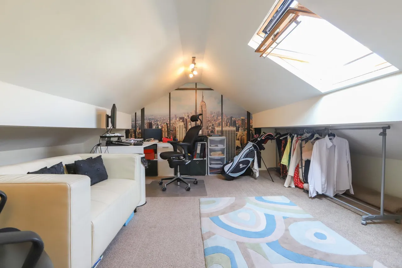 Cleator Avenue, Blackpool, FY2, photo 18