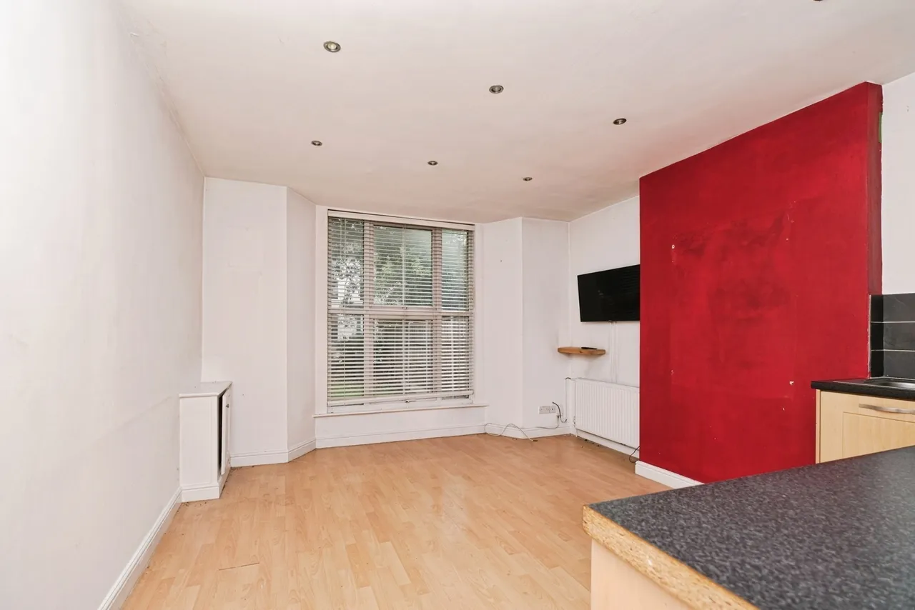 Derwent Road West, Liverpool, L13, photo 3