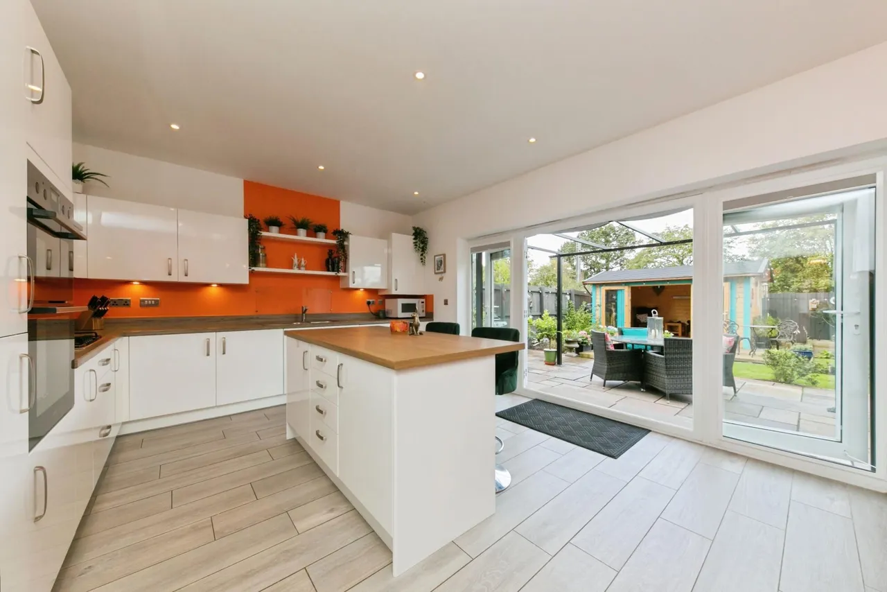 Rowallan Place, Crewe, CW1, photo 2