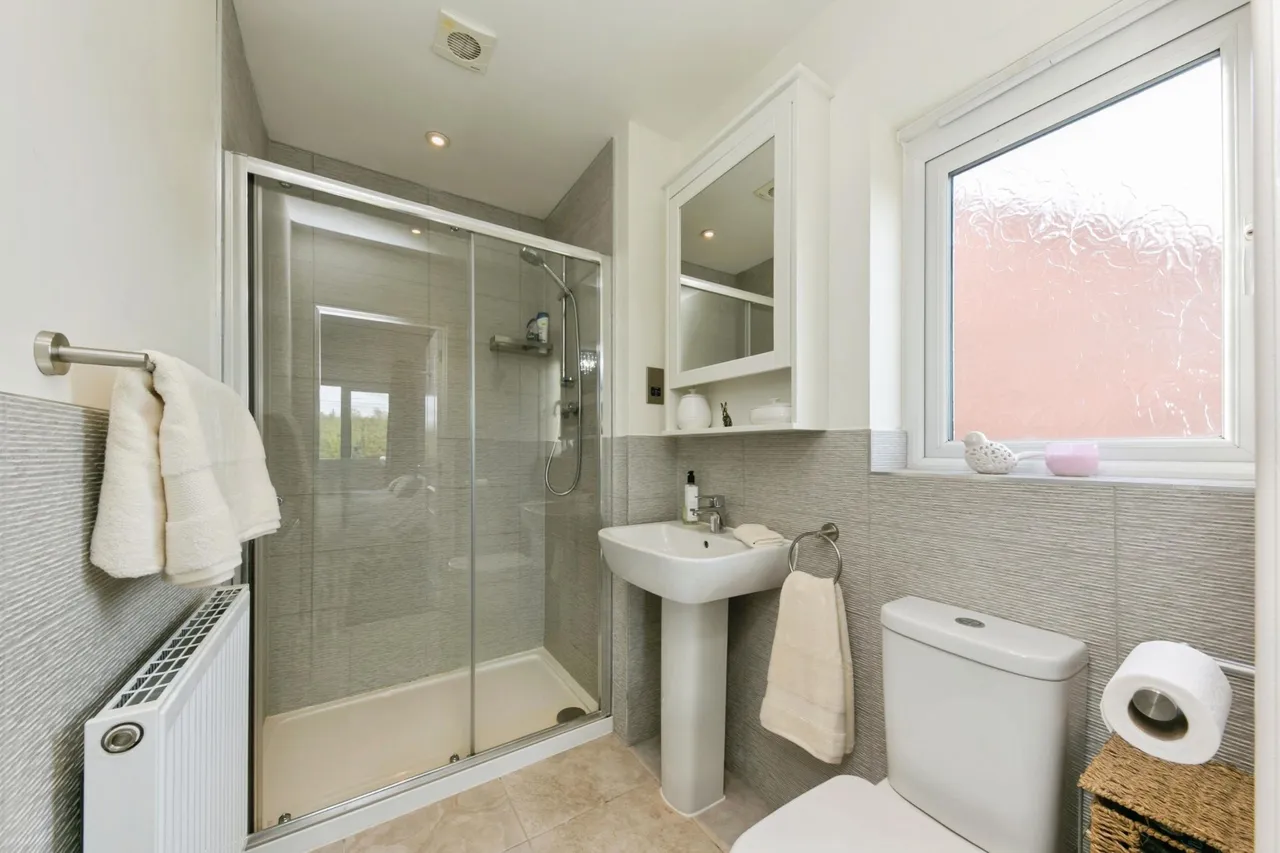 Rowallan Place, Crewe, CW1, photo 22