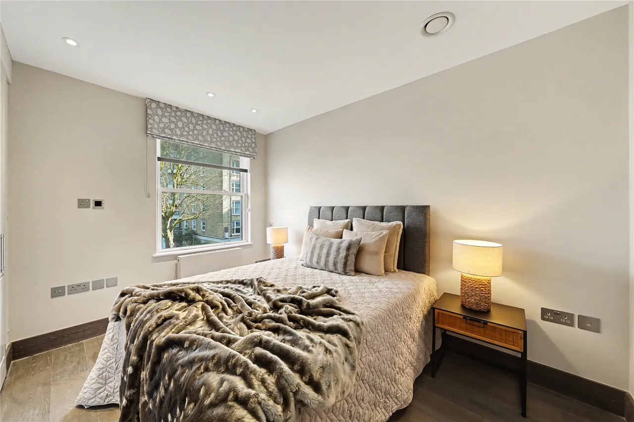 Court Close, St. Johns Wood Park, London, NW8 6NN, photo 8