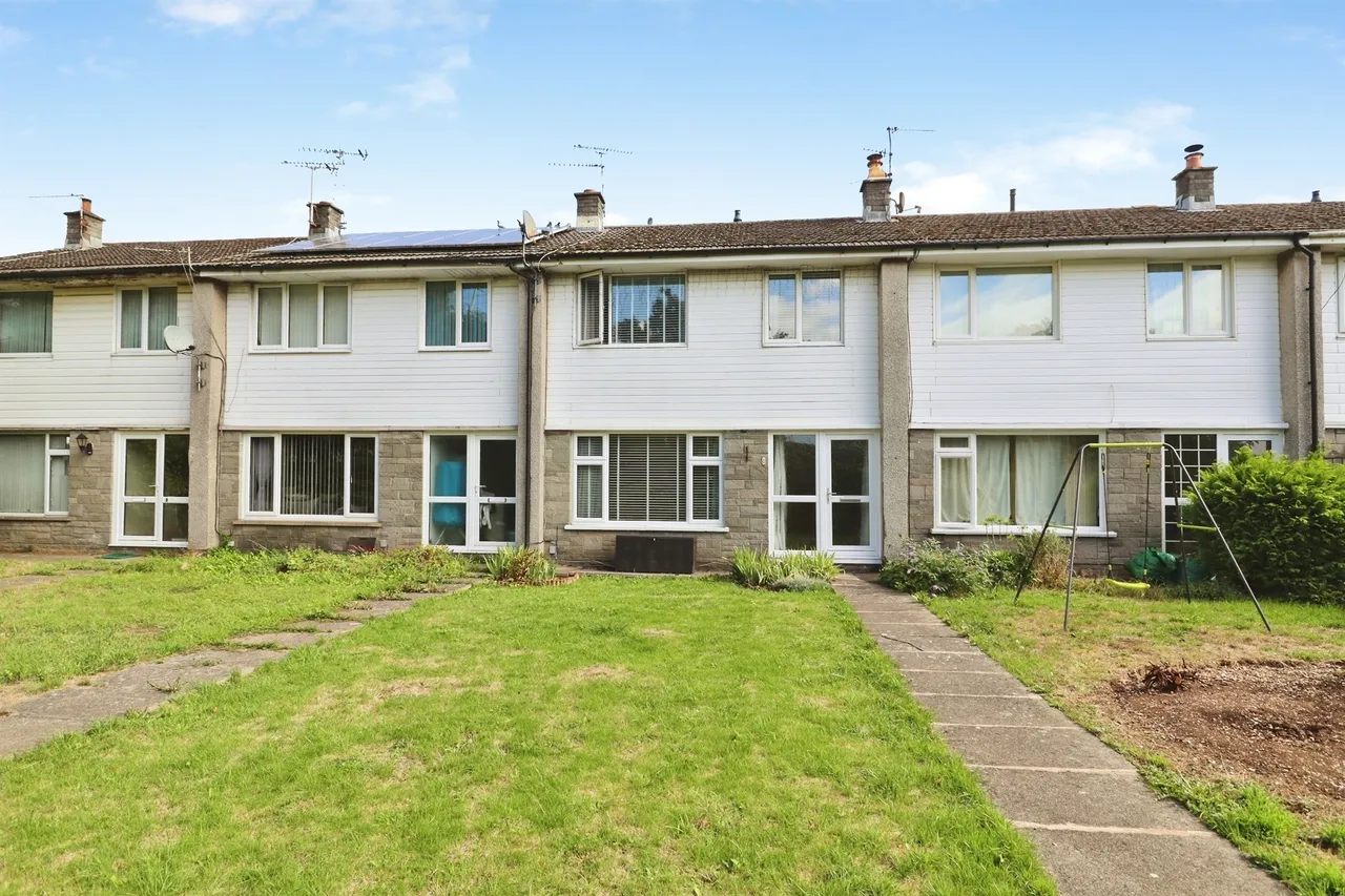 3 bed house for sale, St. Donats Close, Dinas Powys, CF64