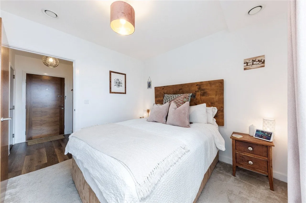 Osiers Road, London, SW18, photo 10