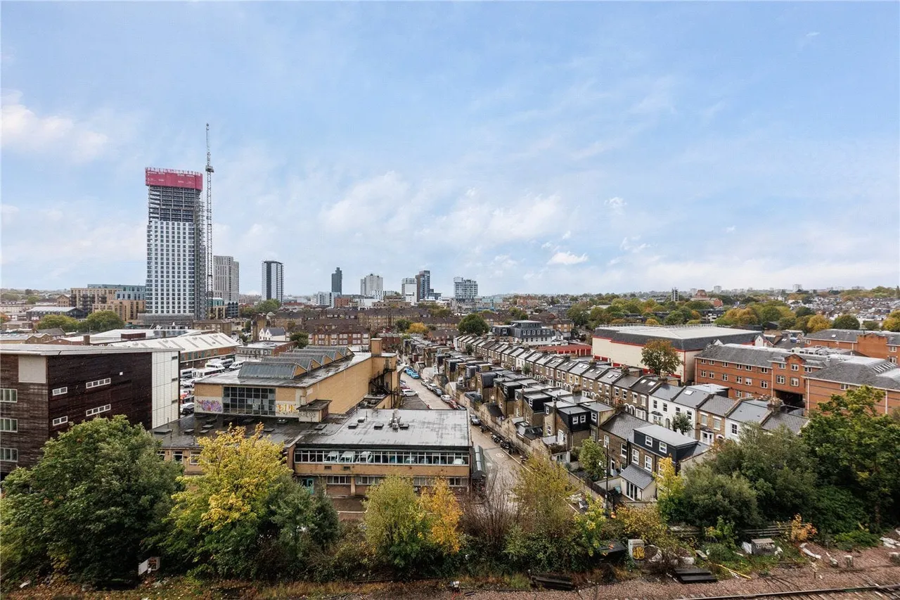 Osiers Road, London, SW18, photo 9