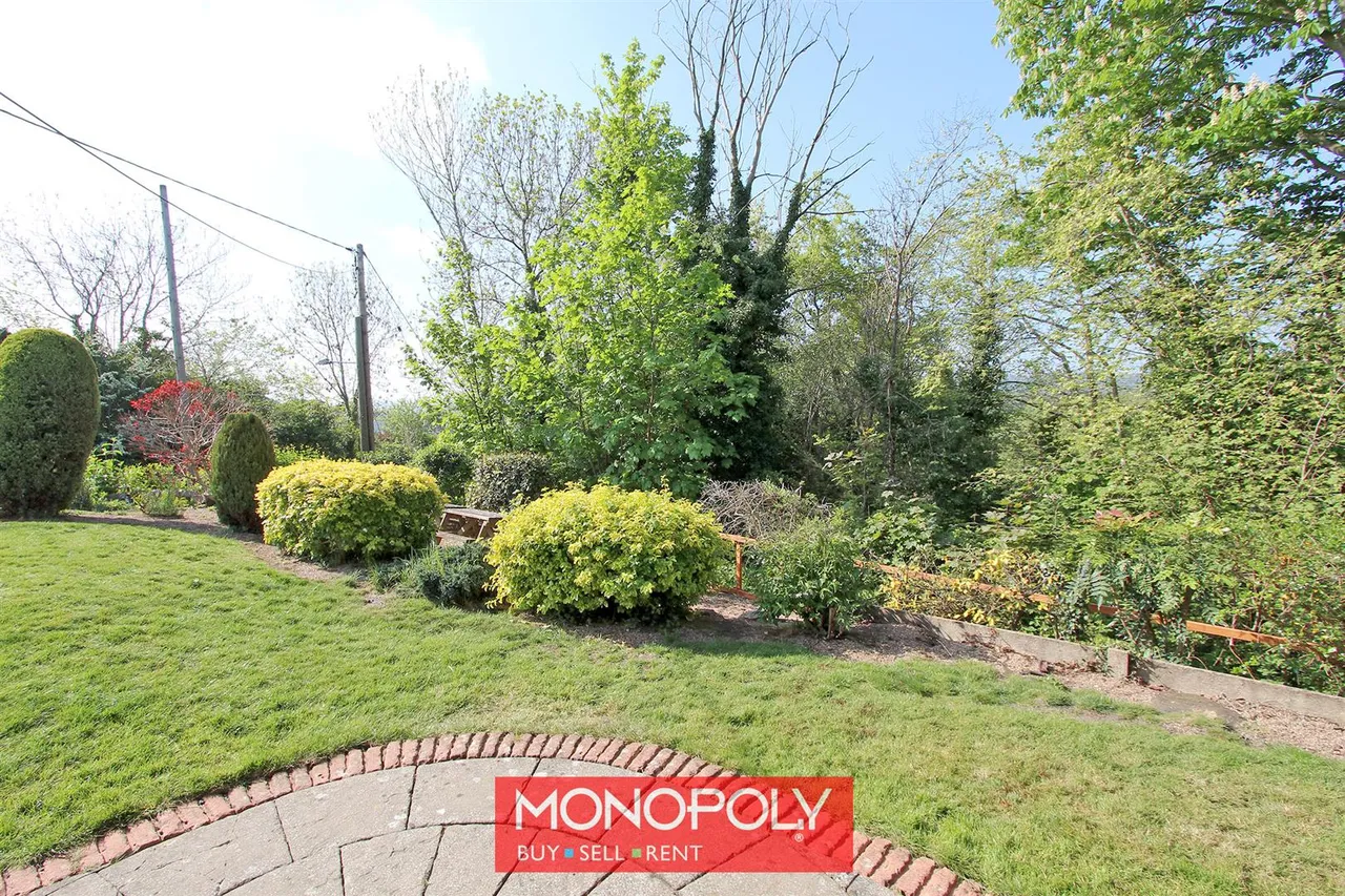Red Hill Mount Road, St. Asaph, LL17, photo 31