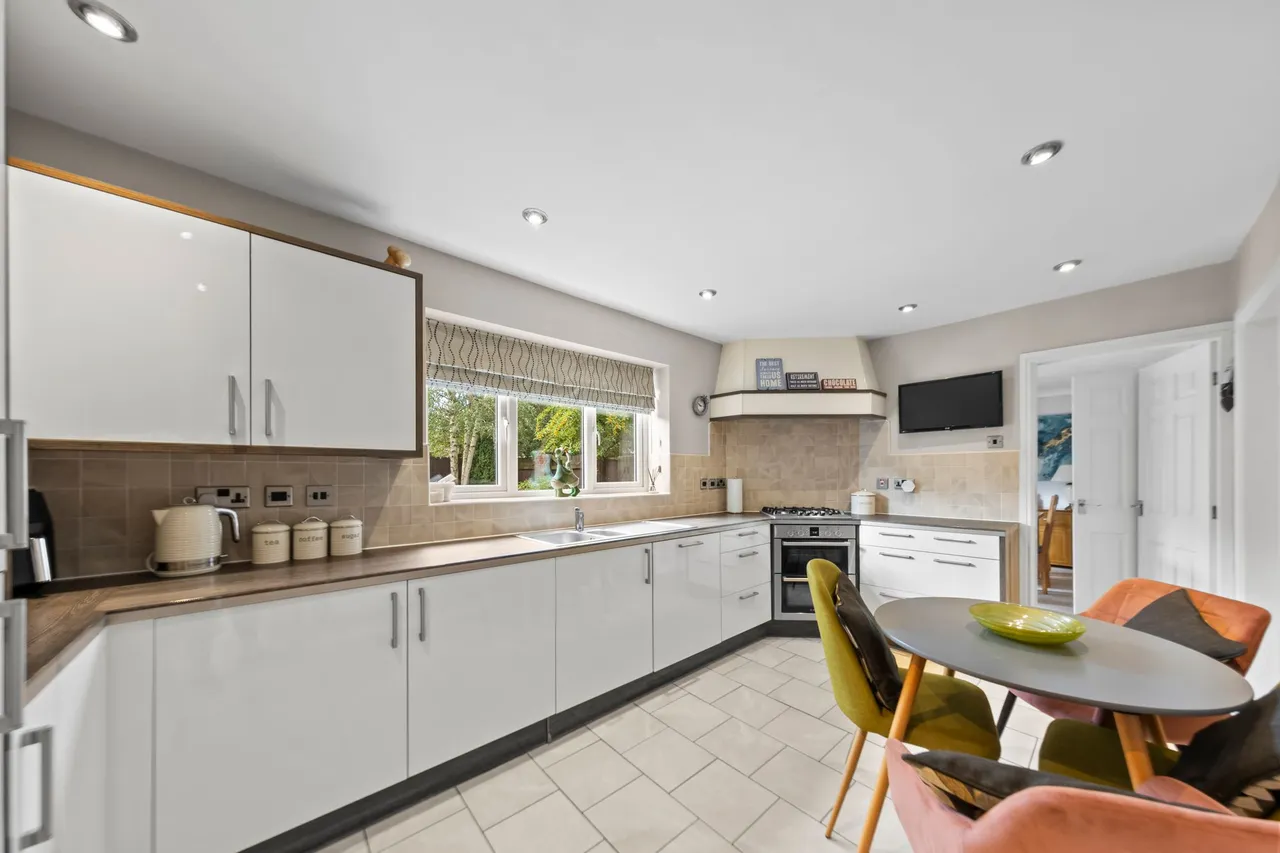 Bayswater Close, Runcorn, WA7, photo 4