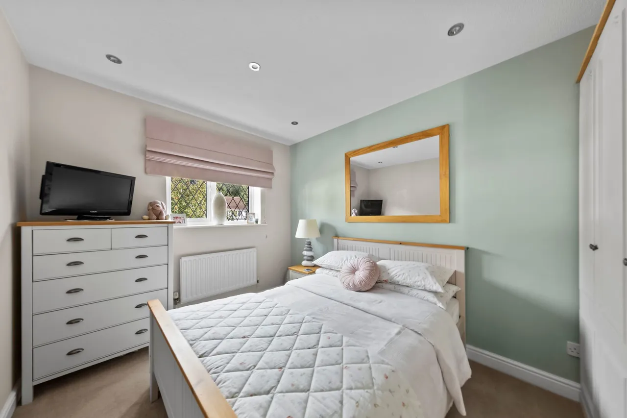Bayswater Close, Runcorn, WA7, photo 12