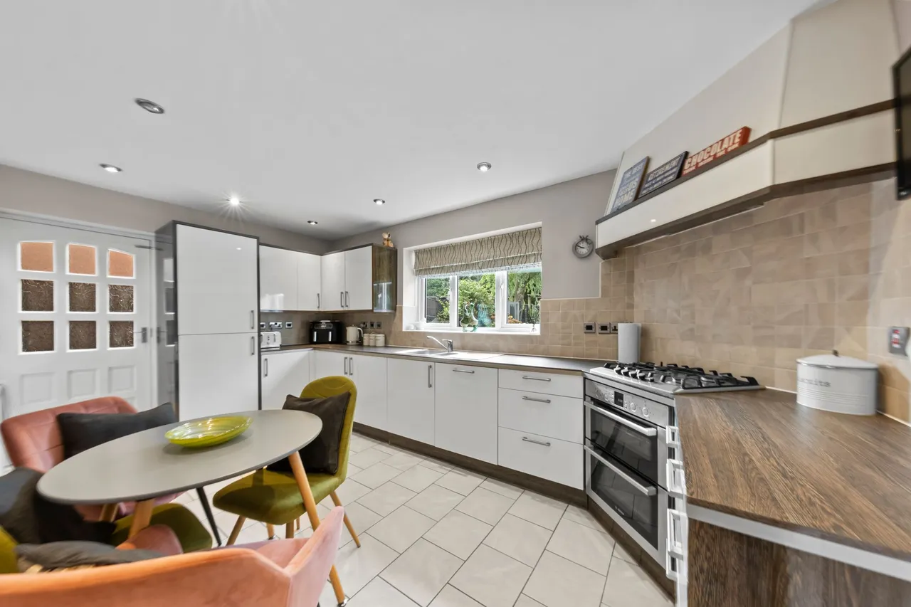 Bayswater Close, Runcorn, WA7, photo 5