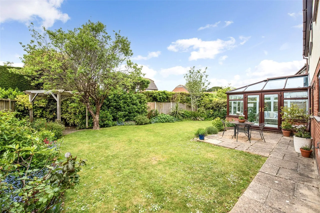 Blakemyle, Aldwick Felds, PO21, photo 13