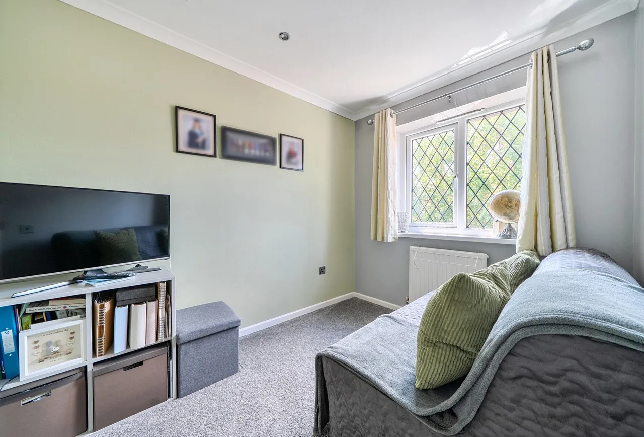 Whitley Close, Gloucestershire, Yate, BS37 5XX, photo 14