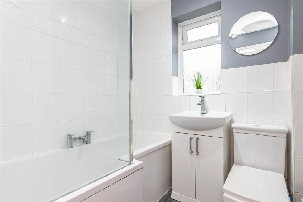 Plough Close, Rothwell, photo 12