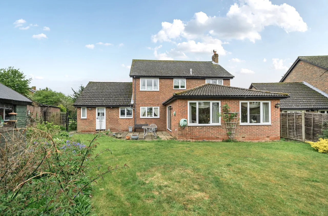 Strawberry Fields, Bisley, Woking, Surrey, GU24 9SP, photo 10
